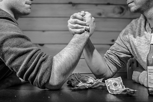 1 jeune sur 2 se méfie de son conseiller bancaire !